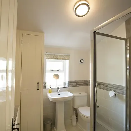 Bramwood * Pickering